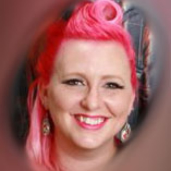 drowninginpink